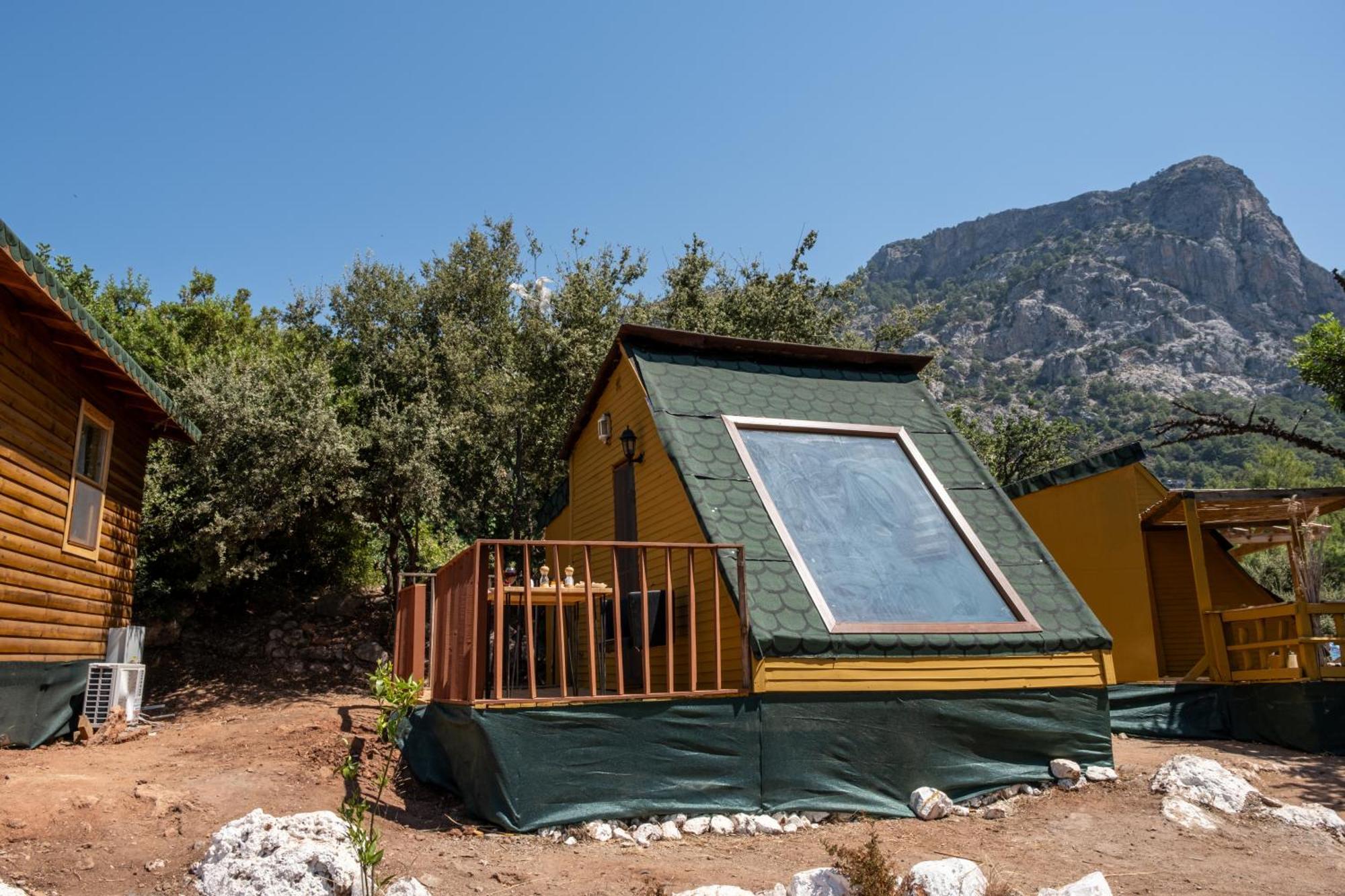 Hotel Goat Bungalow And Camping à Faralya Extérieur photo