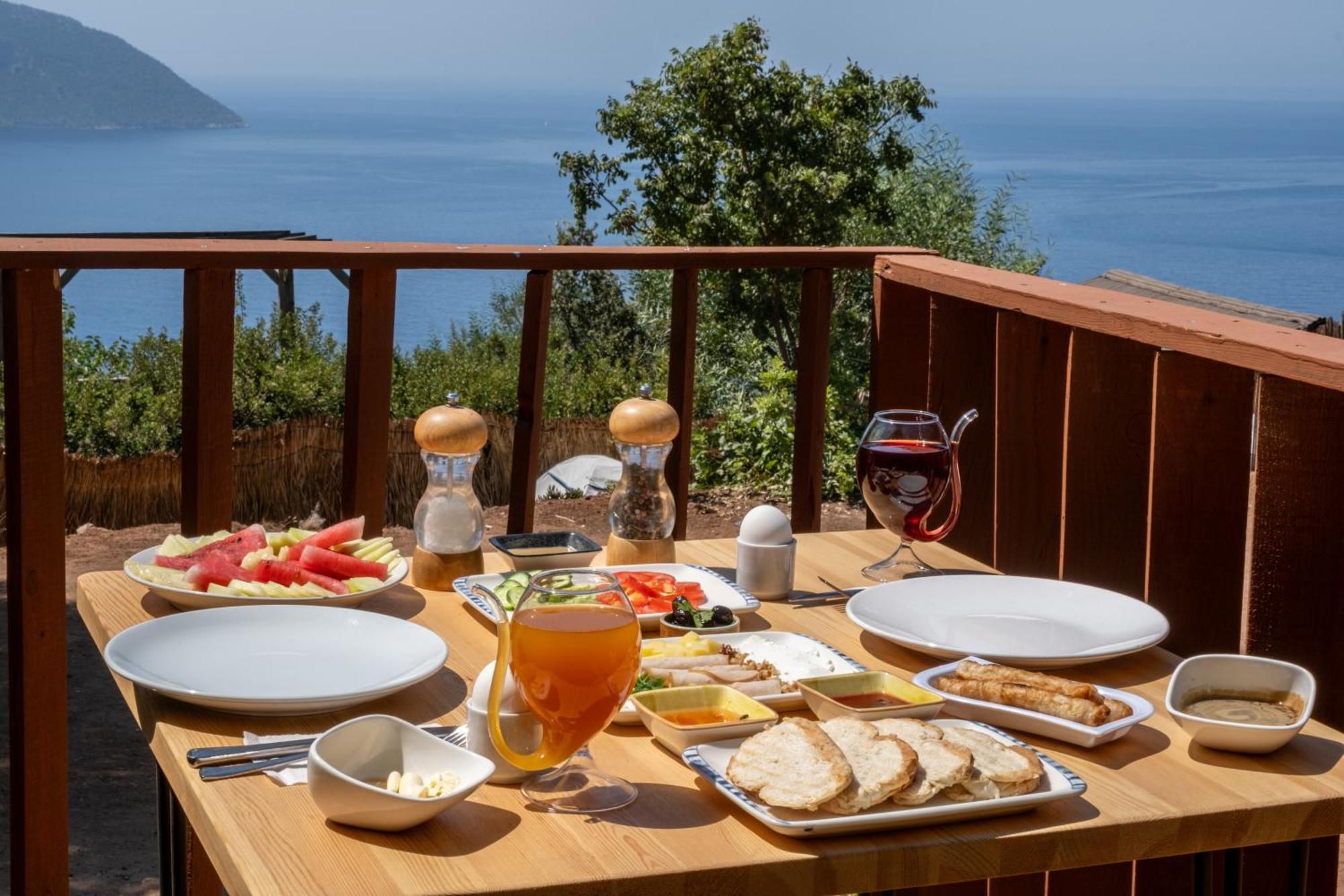 Hotel Goat Bungalow And Camping à Faralya Extérieur photo